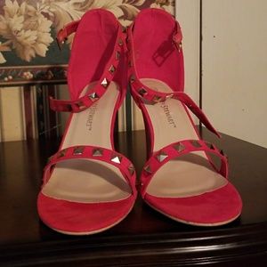 ❤Ashley Stewart studded red heels